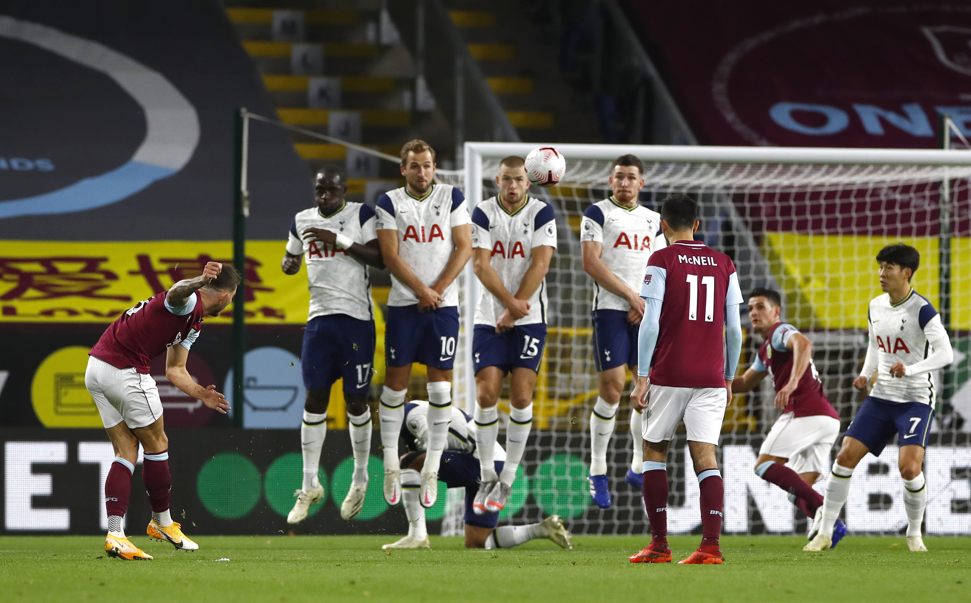 KERJASAMA DENGAN PASUKAN SPURS