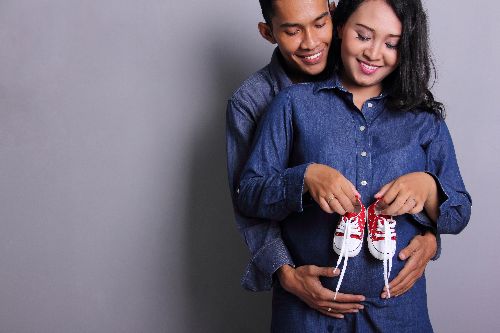 Pregnant lady and husband