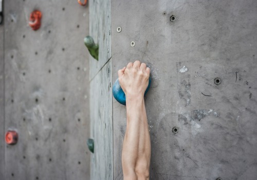 closeup-of-bouldering-grip