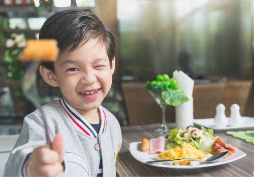 How To Make Vege More Appealing To Kids/Asian Child Eat Food Happy AIA Malaysia