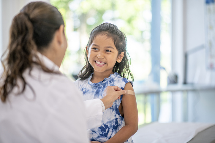 little-girl-happy-with-doctor-plaster-aia-malaysia