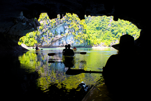 kayak halong bay