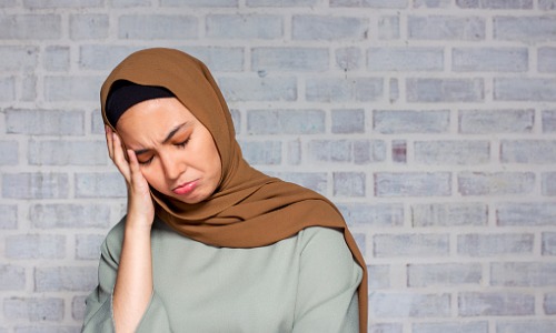 muslim-woman-feeling-upset-aia-malaysia