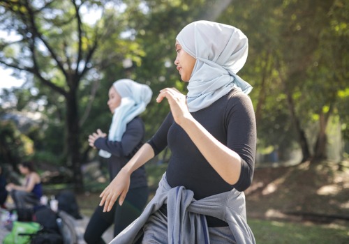 friends-doing-aerobic-exercise-at-the-park-aia-malaysia