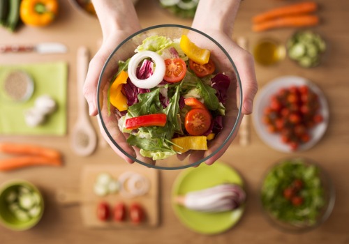 healthy-fresh-homemade-salad-aia-malaysia