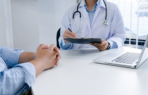 Buat Konsultasi Dengan Doktor Untuk Dapat Rawatan Penyakit Kanser - AIA Malaysia