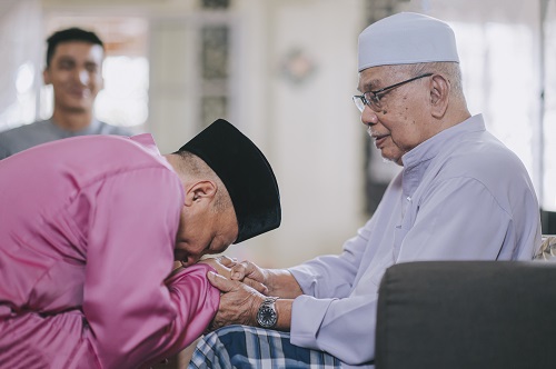tunjukkan-penghargaan-anda-kepada-bapa-berusia-aia-malaysia